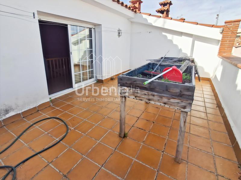 Foto 298a2b54-750c-4a36-b091-69c995c3f659. Casa amb aparcament a Vista Alegre Mataró