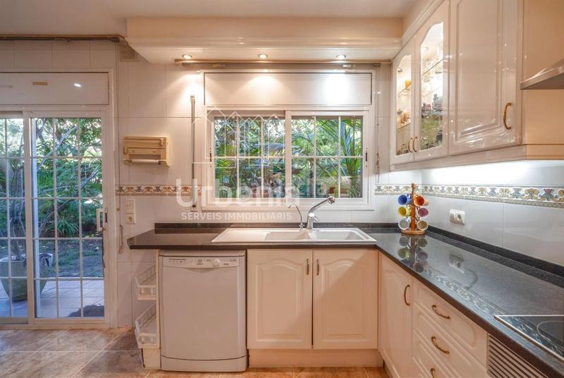 Foto dccc9a1a-3c66-482a-b473-2c129323a04c. Maison avec chauffage parking dans Sector Est Premià de Mar