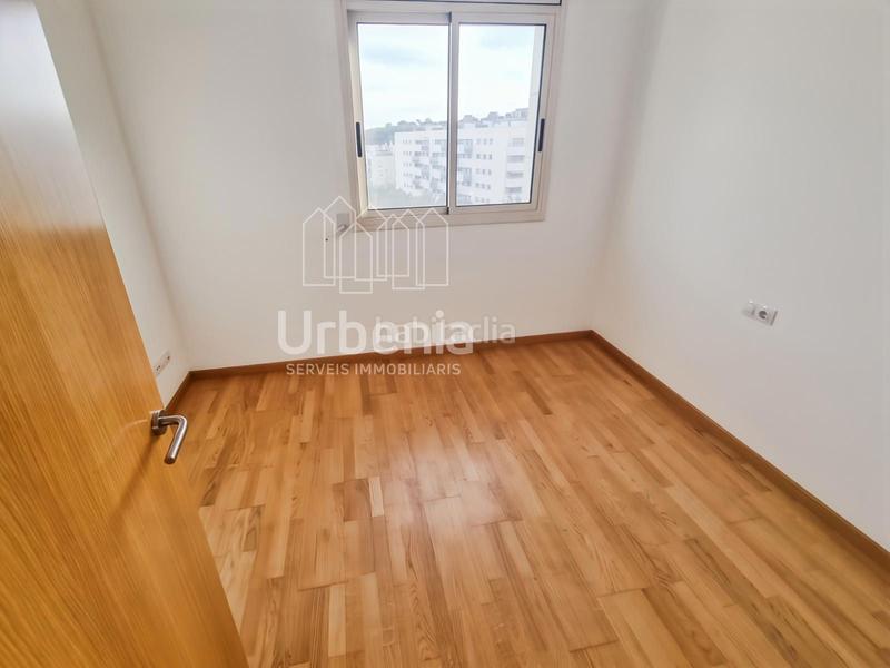 Foto 62851472-a6cb-4039-b575-957303b1bbd5. Flat with heating parking in Via Europa - Parc Central Mataró