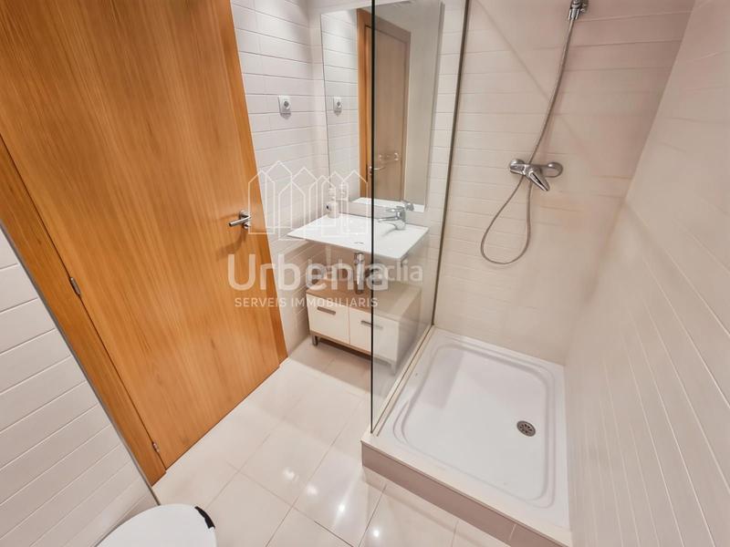 Foto 6ff991d6-1baf-46bb-8421-3e290ae3d77b. Flat with heating parking in Via Europa - Parc Central Mataró