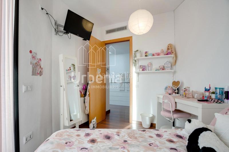 Foto 061750aa-594a-41a8-9cbe-2d0ff01051e8. Casa con riscaldamento parcheggio piscina in Canet de Mar