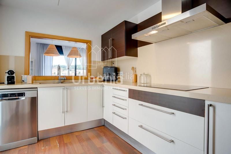 Foto 119e8c08-b9e1-41d6-bfe0-8092b8ac6279. Casa con riscaldamento parcheggio piscina in Canet de Mar