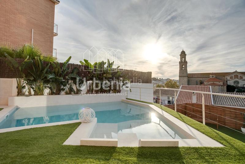 Foto 8e3f31b0-1f77-44e6-aa13-2126e18fd8e2. Casa con riscaldamento parcheggio piscina in Canet de Mar