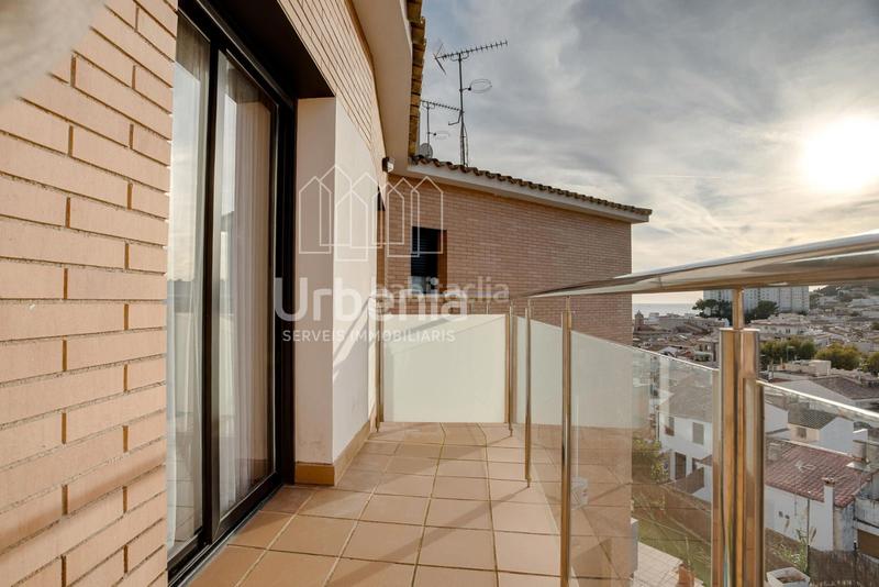 Foto c5612d47-6c48-4403-b771-4409d136be24. Casa con riscaldamento parcheggio piscina in Canet de Mar