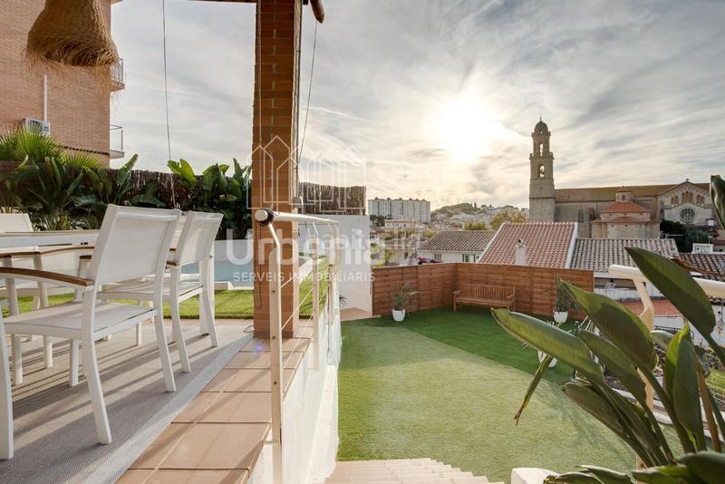 Foto eaf09d67-a70b-40d3-8665-1d01f7f149d2. Casa con riscaldamento parcheggio piscina in Canet de Mar