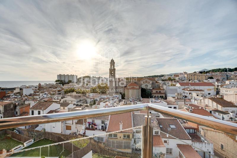 Foto f93c37e0-1747-4fed-82e7-9204ca52f060. Casa con riscaldamento parcheggio piscina in Canet de Mar