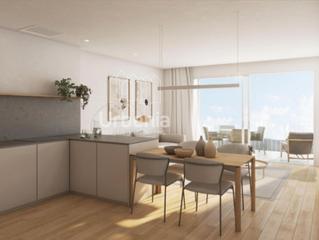 Piso en Cardedeu. Planta baja de 3 habitaciones con amplia terraza y piscina comun