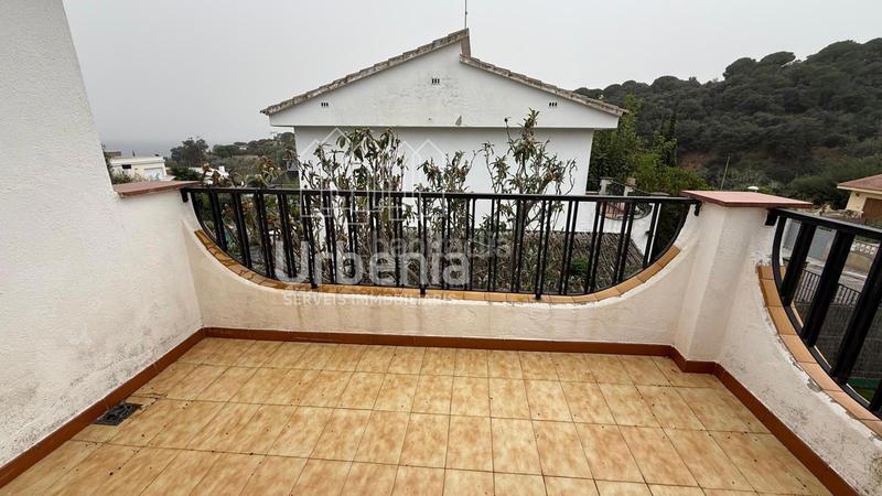 Foto 5dc9bcbf-f9b1-4fa2-b846-f3197c2e4d68. Chalet con riscaldamento parcheggio piscina in Victoria-Les Vil·les-Canyadell Arenys de Mar