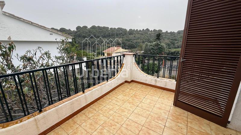 Foto 9f34e8d2-cd7f-40cb-81b6-f20c579c60bc. Chalet con riscaldamento parcheggio piscina in Victoria-Les Vil·les-Canyadell Arenys de Mar