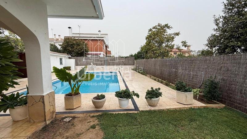 Foto c9bf7637-c2ab-4e4b-9ab0-82f7b8181ae8. Chalet con riscaldamento parcheggio piscina in Victoria-Les Vil·les-Canyadell Arenys de Mar