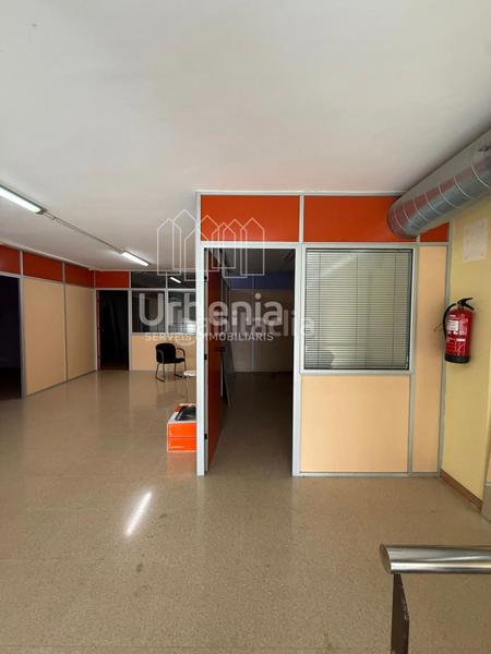 Foto b4e24afa-ccf9-4f1e-85ea-c7cd98fc889a. Rent business premise in Via Europa - Parc Central Mataró