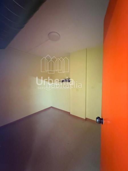 Foto dbe70143-627a-4a50-a40d-6c5125af4932. Rent business premise in Via Europa - Parc Central Mataró