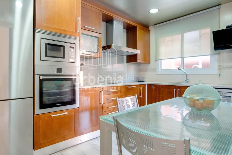 Foto 1761a283-d086-4269-b3c1-1b7dd6ab2e59. Maison avec chauffage parking dans Zona alta Arenys de Mar