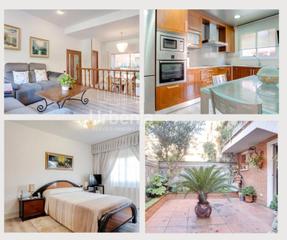 Haus in Zona alta. Casa en el centro con garaje en arenys de mar!