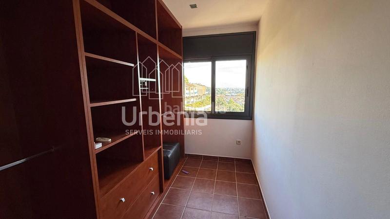 Foto 0b343dd2-6ebf-49ca-b750-d543c0b618ca. Casa amb calefacció aparcament piscina a Santa Susanna