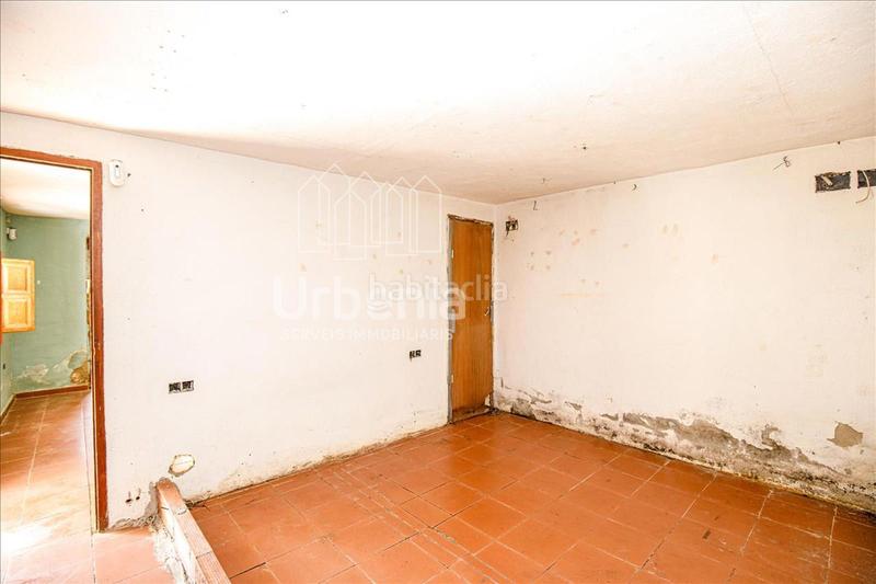 Foto eeed8f90-e95d-48c1-b060-9b4a6c5efa4b. Chalet oportunidad ! en Riudarenes