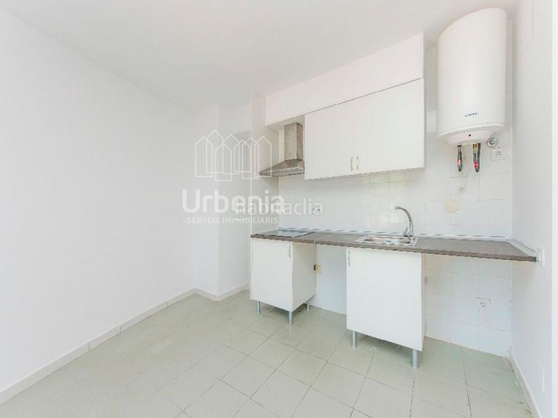 Foto 4c08bbc9-118b-4c91-a957-aa9c7a9eb0ea. Appartement avec chauffage dans Cerdanyola Nord Mataró