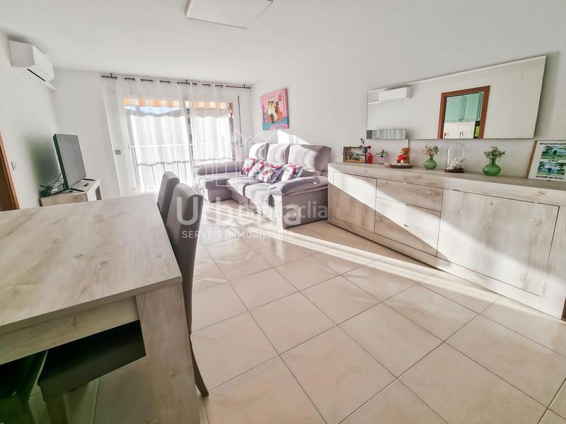 Foto 48596bab-4b1f-4aca-973e-7ecb2d9ba748. Flat with heating parking in Sant Cebrià de Vallalta