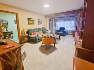 Appartement à Peramàs. Mataro piso cuatro habitaciones en el barri de peramás.