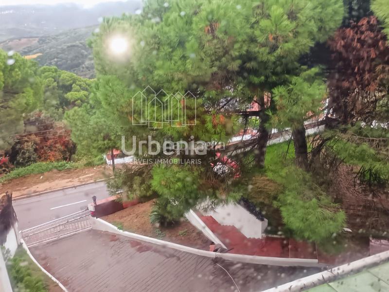 Foto 6593175b-7934-4eb6-b9ce-597ce5212b18. Casa amb calefacció aparcament piscina a Sant Cebrià de Vallalta