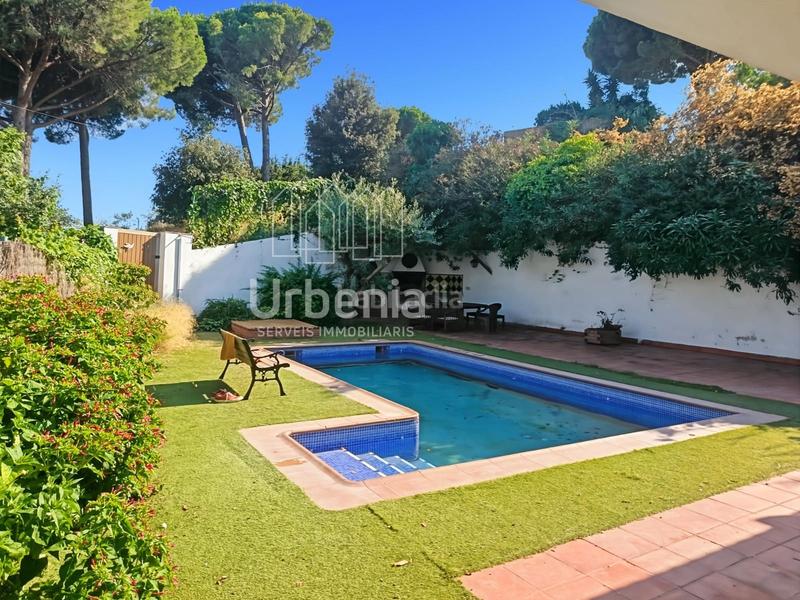 Foto 76d1335b-0f16-48a9-9ebc-7dfcf25be911. Casa amb calefacció aparcament piscina a Sant Cebrià de Vallalta