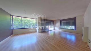 Chalet  Vinyes. Espaciosa casa en la roca del valles, barcelona, perfecto para f