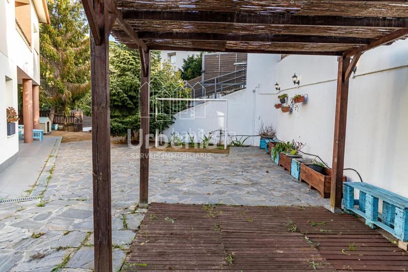 Foto 0c035fcd-8f2b-483d-afaf-e735ae0c595a. Casa amb aparcament piscina a Sant Cebrià de Vallalta