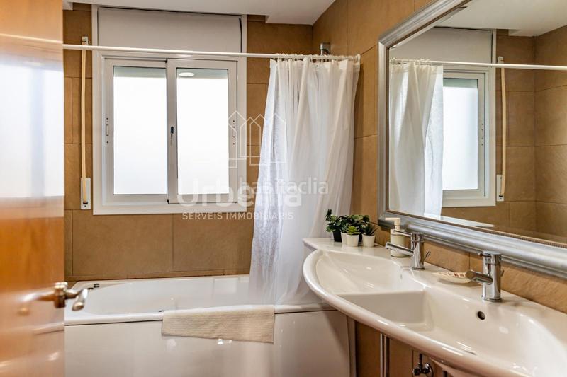 Foto 71b6e926-2da2-4a14-8212-c3e10677c4f5. Casa amb aparcament piscina a Sant Cebrià de Vallalta