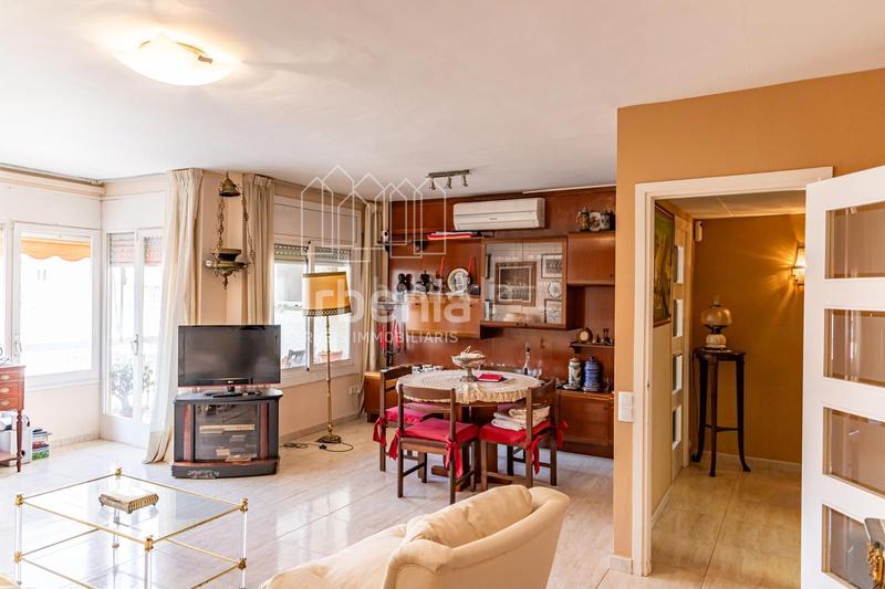 Foto 3bf6bfde-34bc-4a99-b78a-5f2e26ea3cd0. Penthouse with heating parking in Centre Mataró