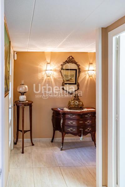 Foto 7b375004-be1d-43e6-a7c3-2e6c23448ae8. Penthouse with heating parking in Centre Mataró