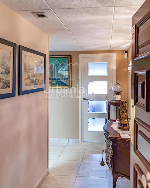 Foto cf862de6-1325-47f0-b193-ce34eb79e7b0. Penthouse with heating parking in Centre Mataró