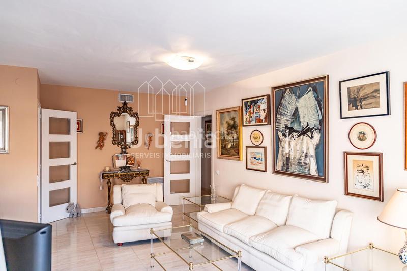 Foto fa502978-3380-4595-9cc6-41714538570c. Penthouse with heating parking in Centre Mataró