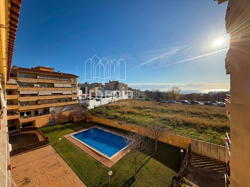 Foto 8428c0d2-27b3-41be-88c6-44cc55aba446. Àtic amb calefacció piscina a Els Pavos Blanes