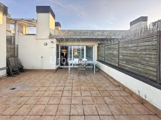 Dúplex a Cardedeu. Dúplex con terraza y garaje en cardedeu