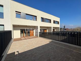 Casa adosada en Tordera. Casa adosada totalmente nueva en tordera!