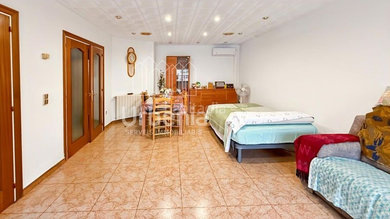 Foto b41b6c2c-1992-4080-8441-44c318ef0ac0. Casa adossada amb calefacció aparcament a Tordera Tordera