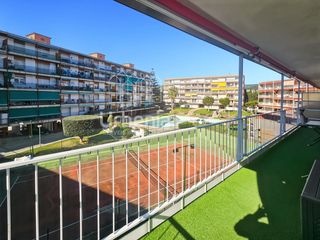 Etagenwohnung in Can Sans. Piso de 4 habitaciones con piscina en sant andreu de llavaneras