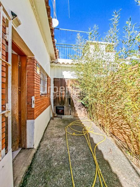 Foto 4fc1fe5a-d972-4ffd-a19b-d302668fa4f1. Casa amb calefacció aparcament a Zona Alta Premià de Mar