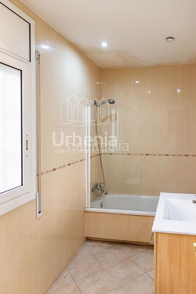 Foto abbecd37-83d6-4e4a-a79b-bfa679d64d32. Casa amb calefacció aparcament a Zona Alta Premià de Mar