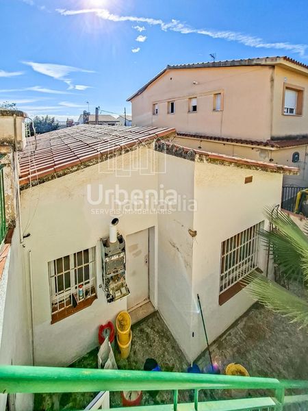 Foto b716b49a-0457-4ef4-8837-8d1c150dceb2. Casa amb calefacció aparcament a Zona Alta Premià de Mar