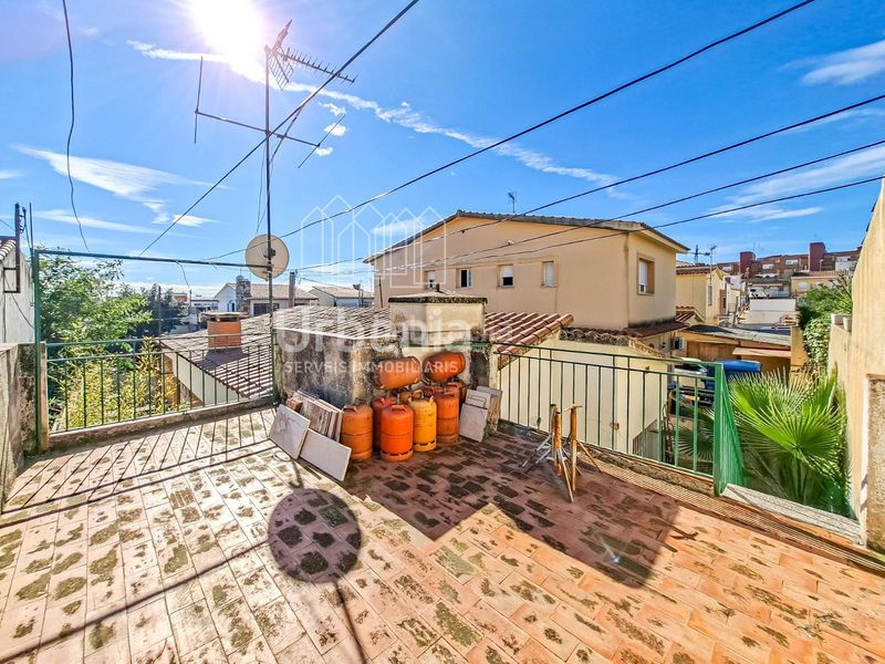 Foto f64f8694-dced-450a-bb04-8abe5f94a755. Casa amb calefacció aparcament a Zona Alta Premià de Mar