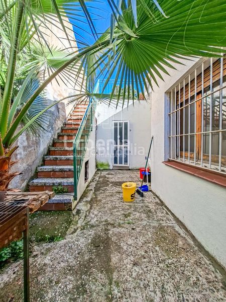 Foto f8931b49-449b-4ebd-a649-52ee24525657. Casa amb calefacció aparcament a Zona Alta Premià de Mar