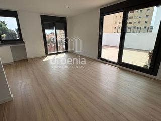 Duplex in Zona alta. Exclusivo ático de obra nueva en stella maris arenys de mar, con