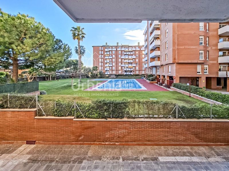 Foto 7f8ee3e0-c318-4847-9c81-66c9a241857e. Pis amb calefacció aparcament piscina a Can Farrerons Premià de Mar