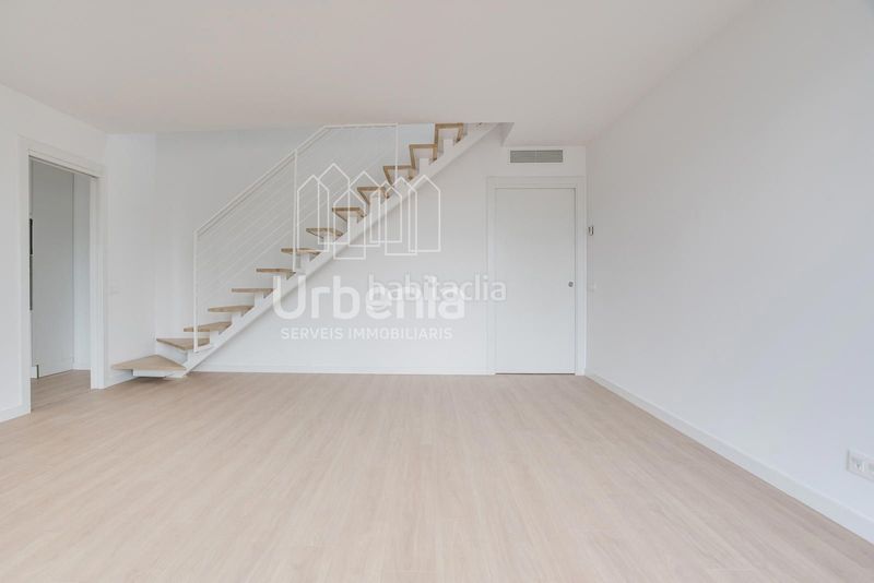 Foto 1a171a2a-20ed-4a94-a548-9e6c812700d0. Àtic amb calefacció aparcament a Gorg Badalona