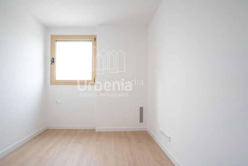 Foto 1add5ff0-eb61-4286-bd87-cb7812712765. Àtic amb calefacció aparcament a Gorg Badalona