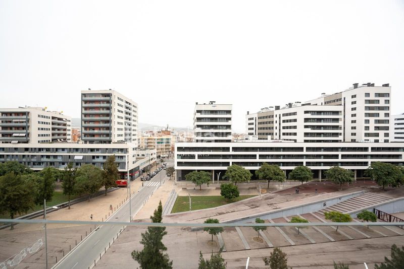 Foto 5c1f6130-0b2f-467a-a25b-4a9a6d755aeb. Àtic amb calefacció aparcament a Gorg Badalona