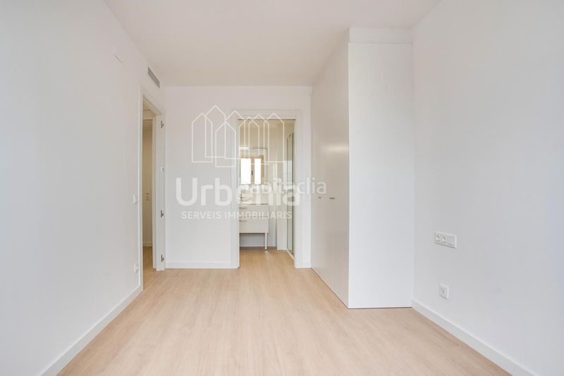 Foto 70a264ea-0efb-4779-9f62-729abb6391a6. Àtic amb calefacció aparcament a Gorg Badalona