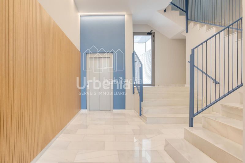 Foto 8bbd0c50-9ba3-45e4-b373-c8487ab92c77. Àtic amb calefacció aparcament a Gorg Badalona