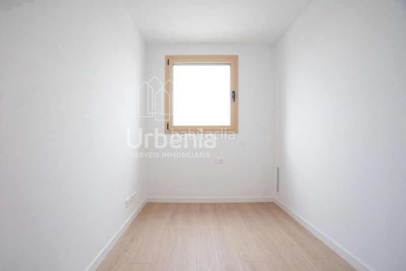 Foto 8d415687-eacd-4389-a96a-5acb4221d5b6. Àtic amb calefacció aparcament a Gorg Badalona